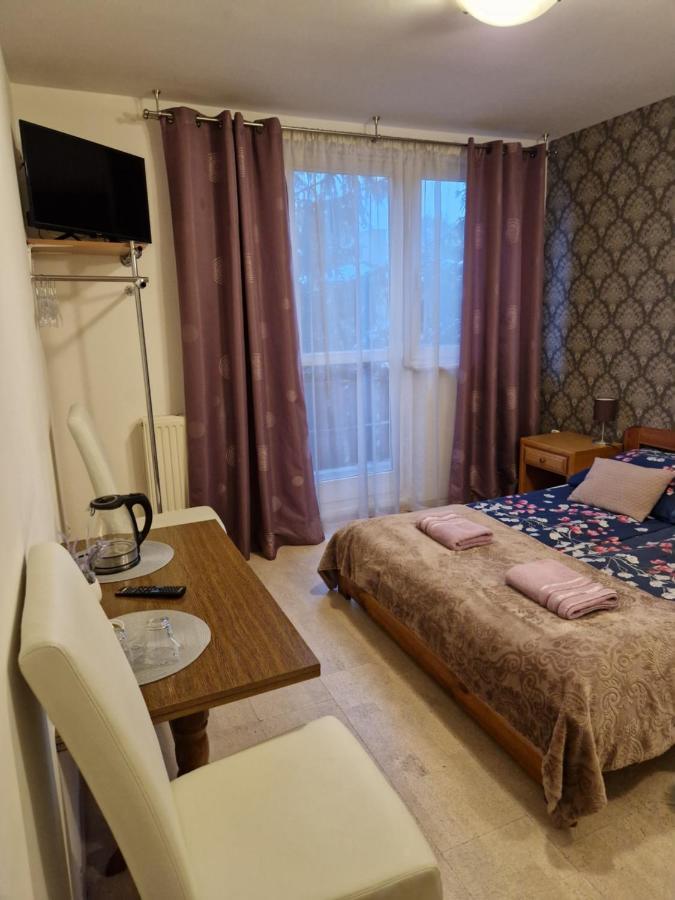 Zajazd Lesny Tuszyn Extérieur photo