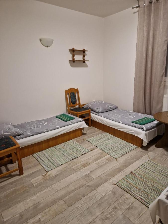 Zajazd Lesny Tuszyn Extérieur photo
