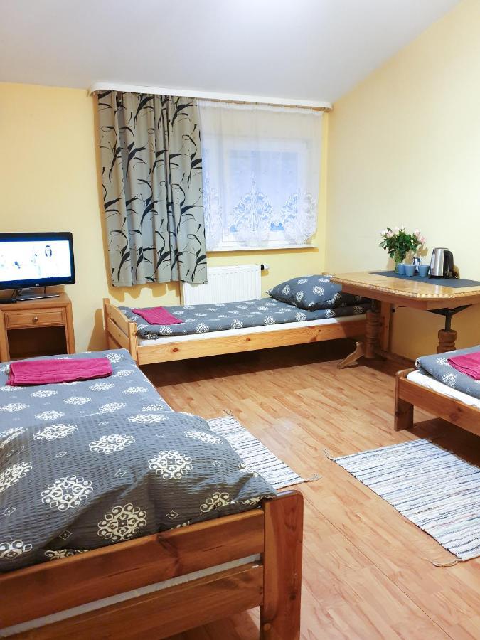 Zajazd Lesny Tuszyn Extérieur photo